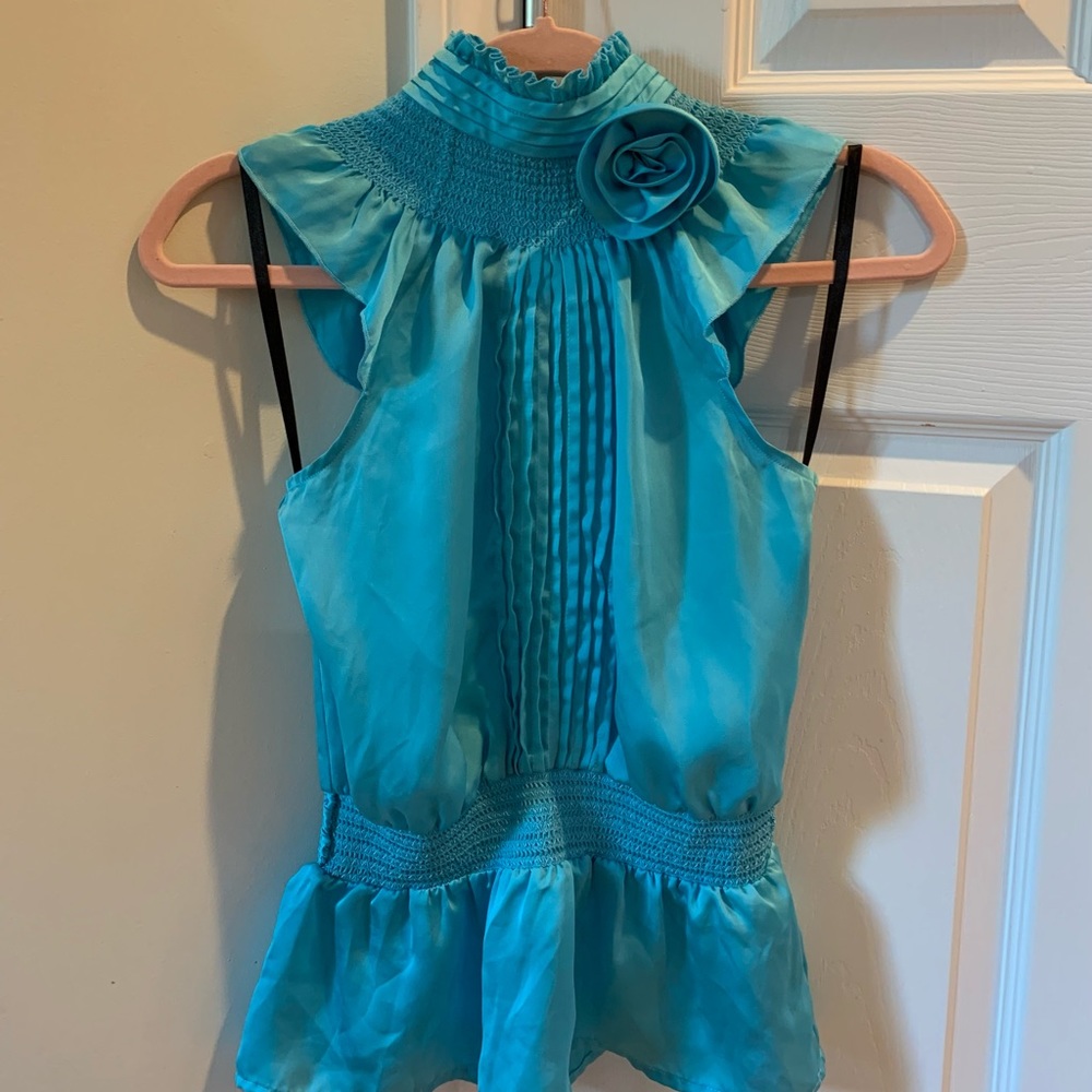 🌸GORGEOUS BEBE BLOUSE🌸